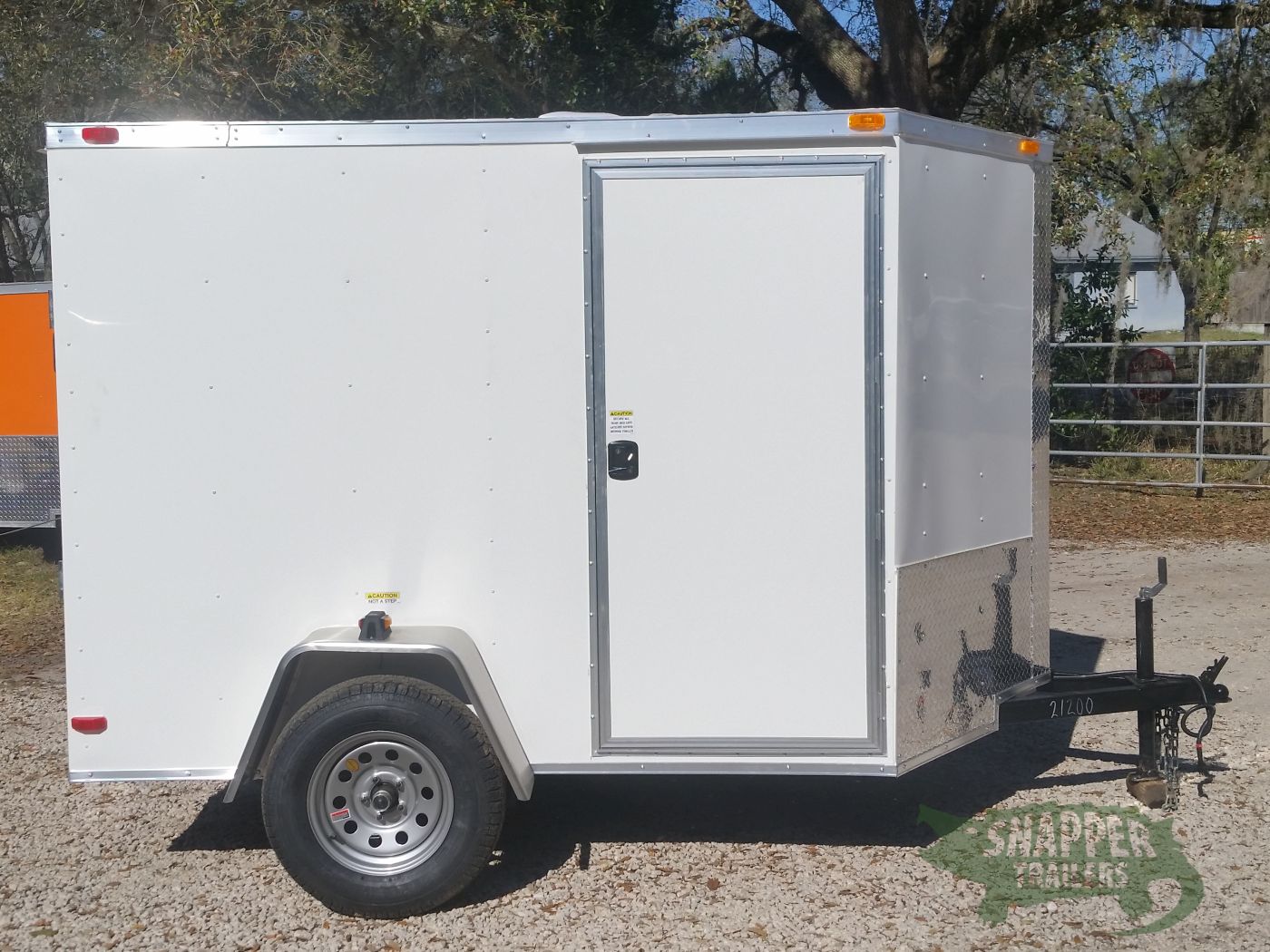 6x8 SA Trailer - White, Ramp, Side Door | Snapper Trailers